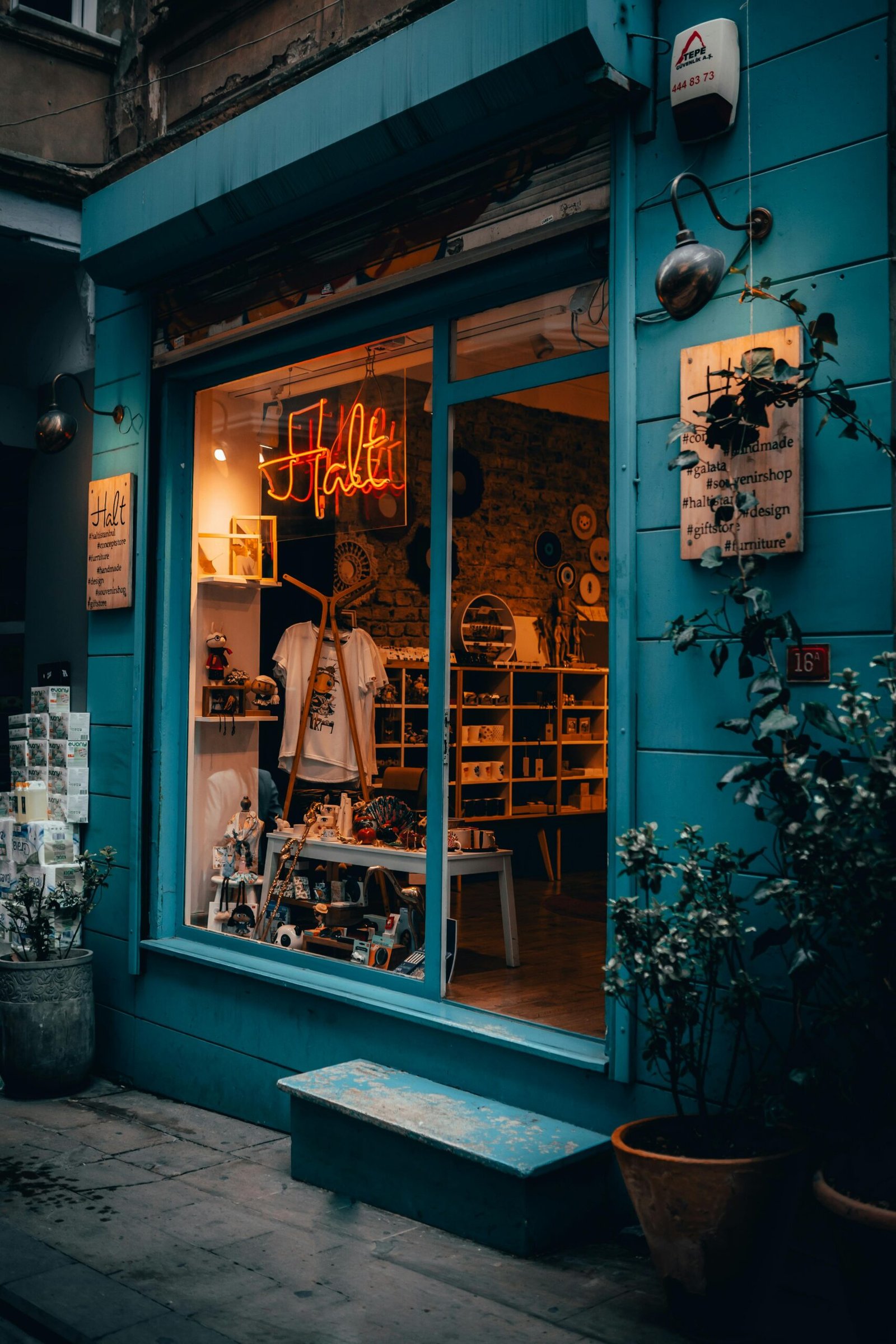 Shop Fronts Repairing